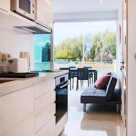 Апартаменты Phaedrus Living - Seaside Luxury Flat Harbour 104 Пафос Экстерьер фото