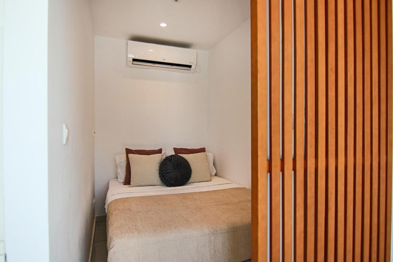 Апартаменты Phaedrus Living - Seaside Luxury Flat Harbour 104 Пафос Экстерьер фото